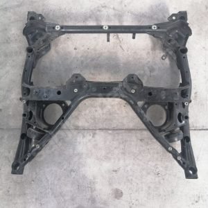 BMW F30 3 Serisi Çıkma Travers Ön Orijinal Temiz